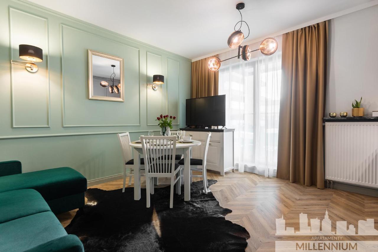 Millennium Port Gold Apartmán Varšava